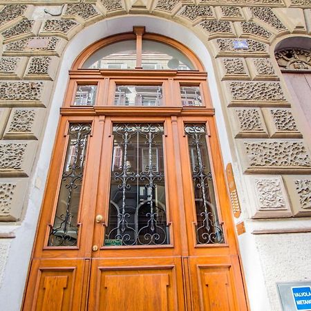 Casa Vacanze Al Teatro Trieste Esterno foto